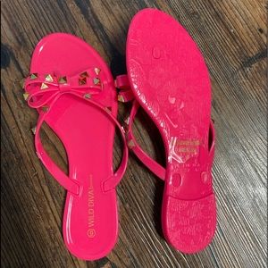 Hot pink gold studded size 6. Wild diva brand.